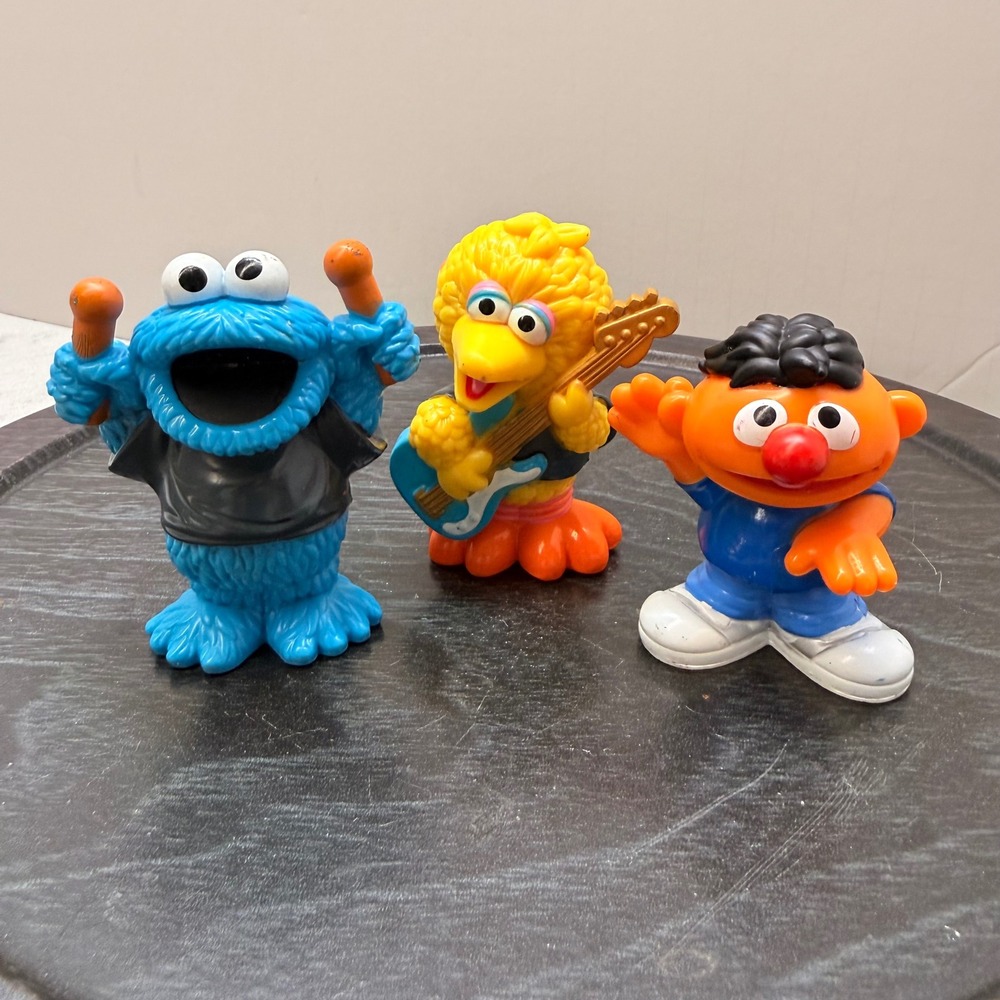 Sesame‎ Street Rock n Roll Figures Big Bird Cookie Monster Ernie 2010 Hasbro 3pc